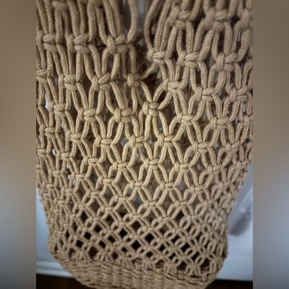 Handcrafted Tan Macrame Tote/Beach Bag - Picture 4 of 5